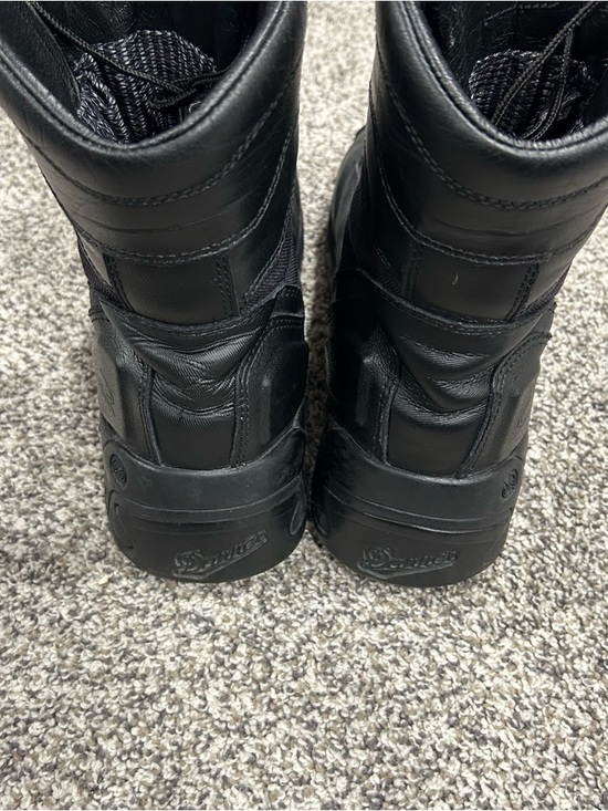 Danner 8\